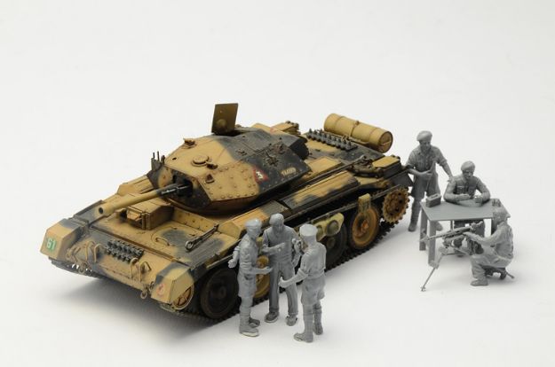 Immagine di CRUSADER MK III CON PERSONAGGI EL ALAMEIN 1942-2022