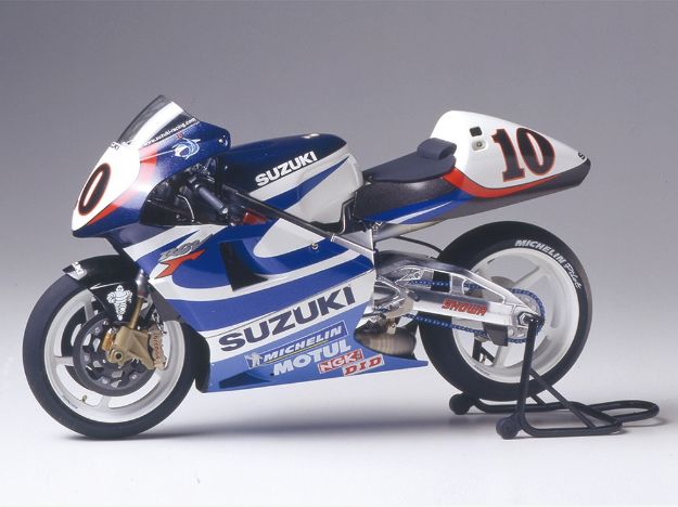 Immagine di MOTO SUZUKI RGV-GAMMA XR89